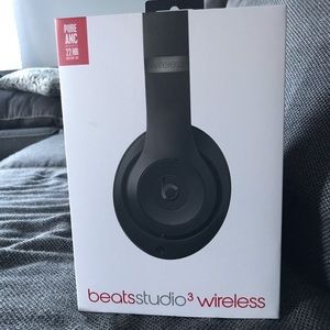 Beats Studio 3 Wireless headphones